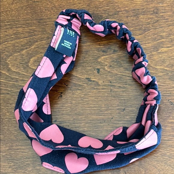 Heart Pattern Girl Headband! - Picture 4 of 7